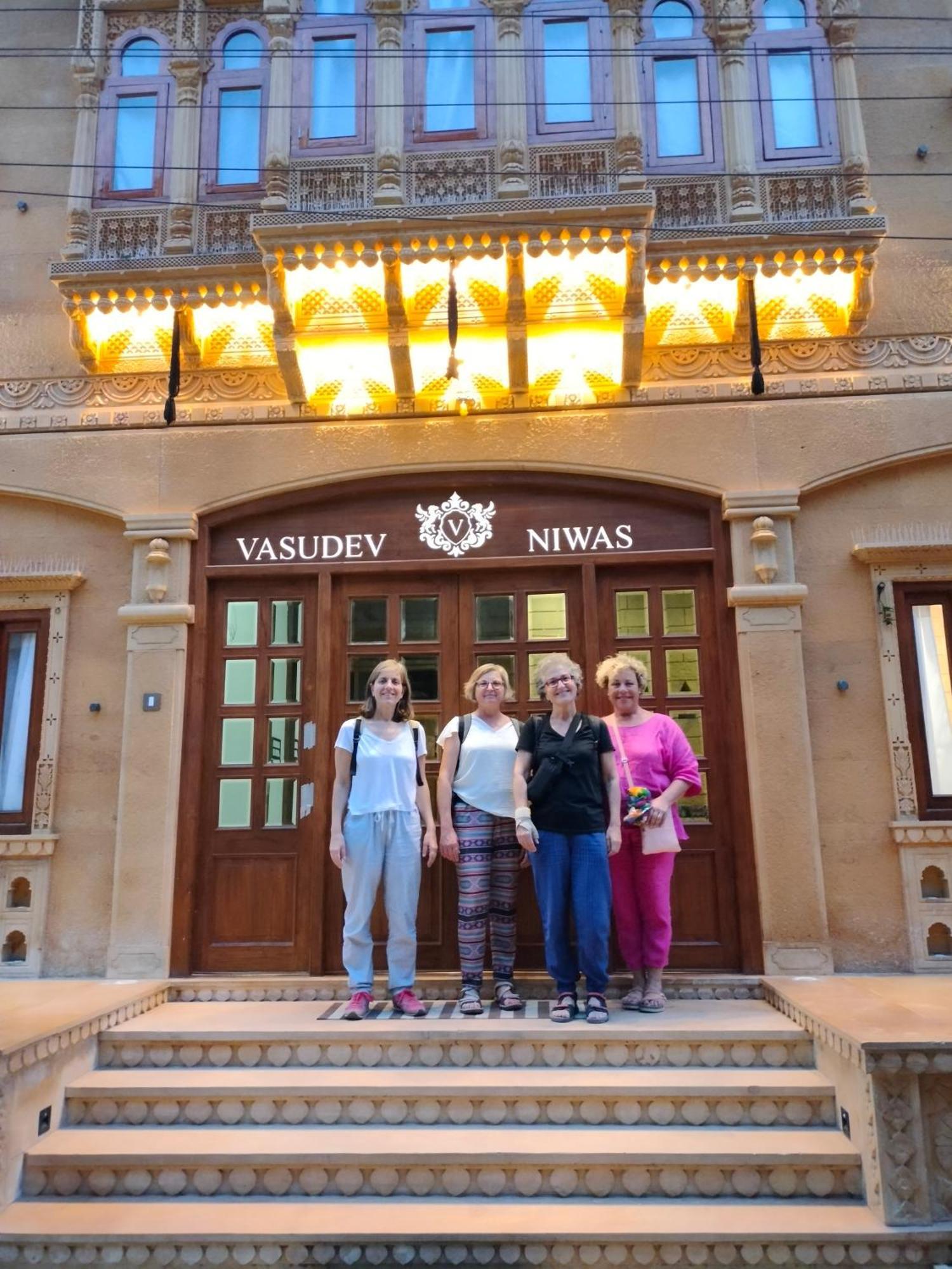 Hotel Vasudev Niwas Jaisalmer Exterior photo