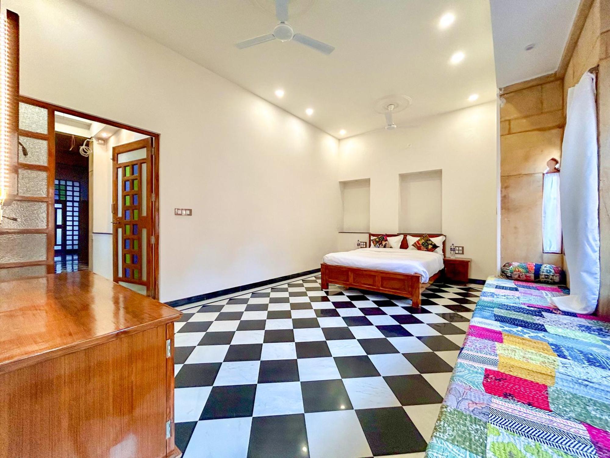 Hotel Vasudev Niwas Jaisalmer Exterior photo