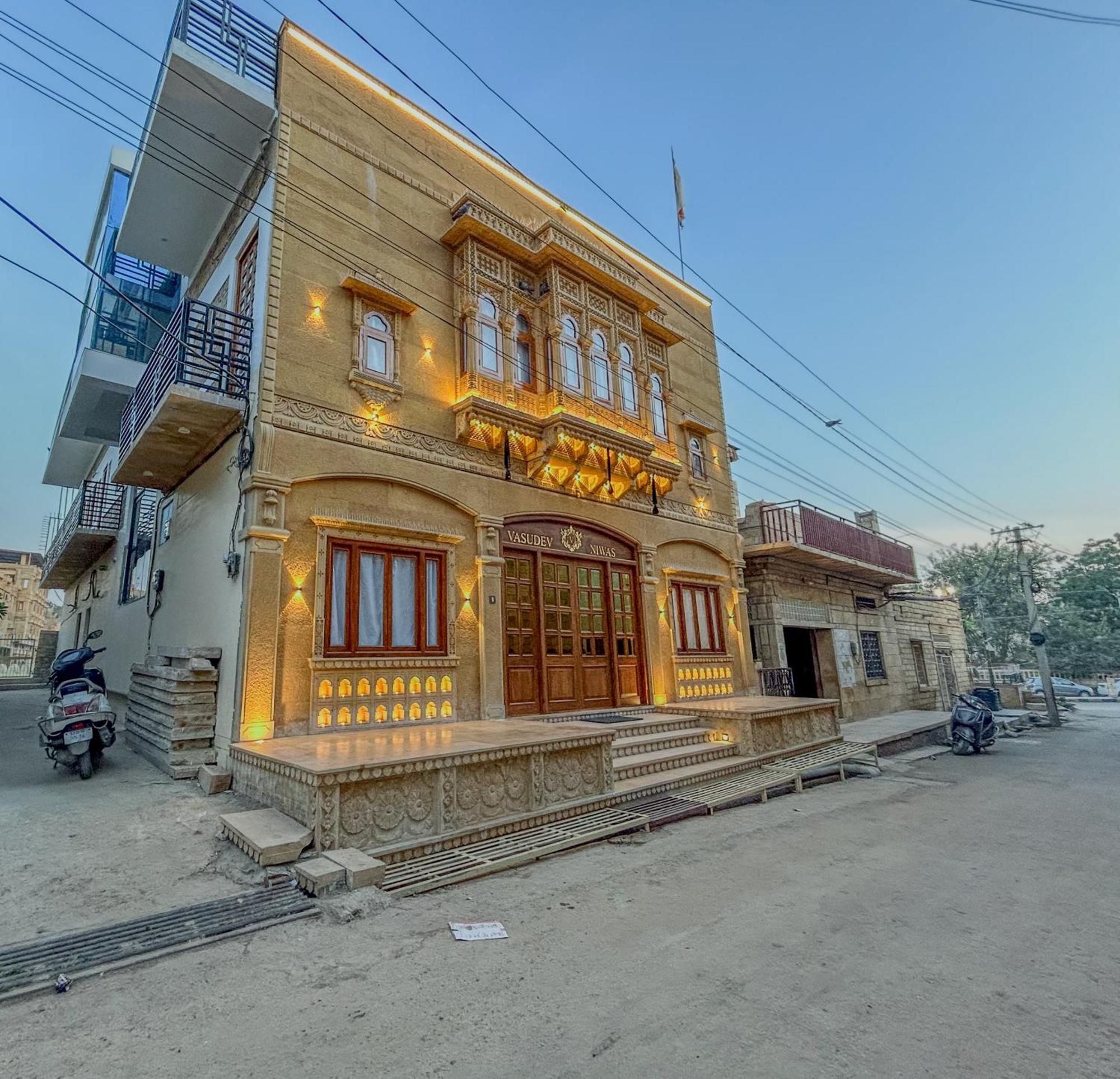 Hotel Vasudev Niwas Jaisalmer Exterior photo